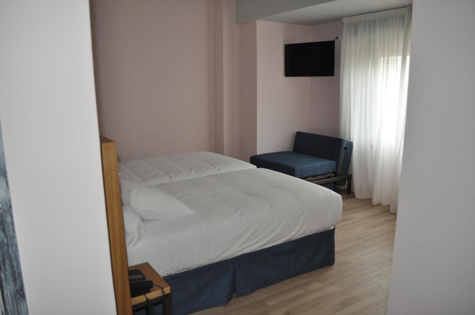 Hotel Celanova Zimmer foto